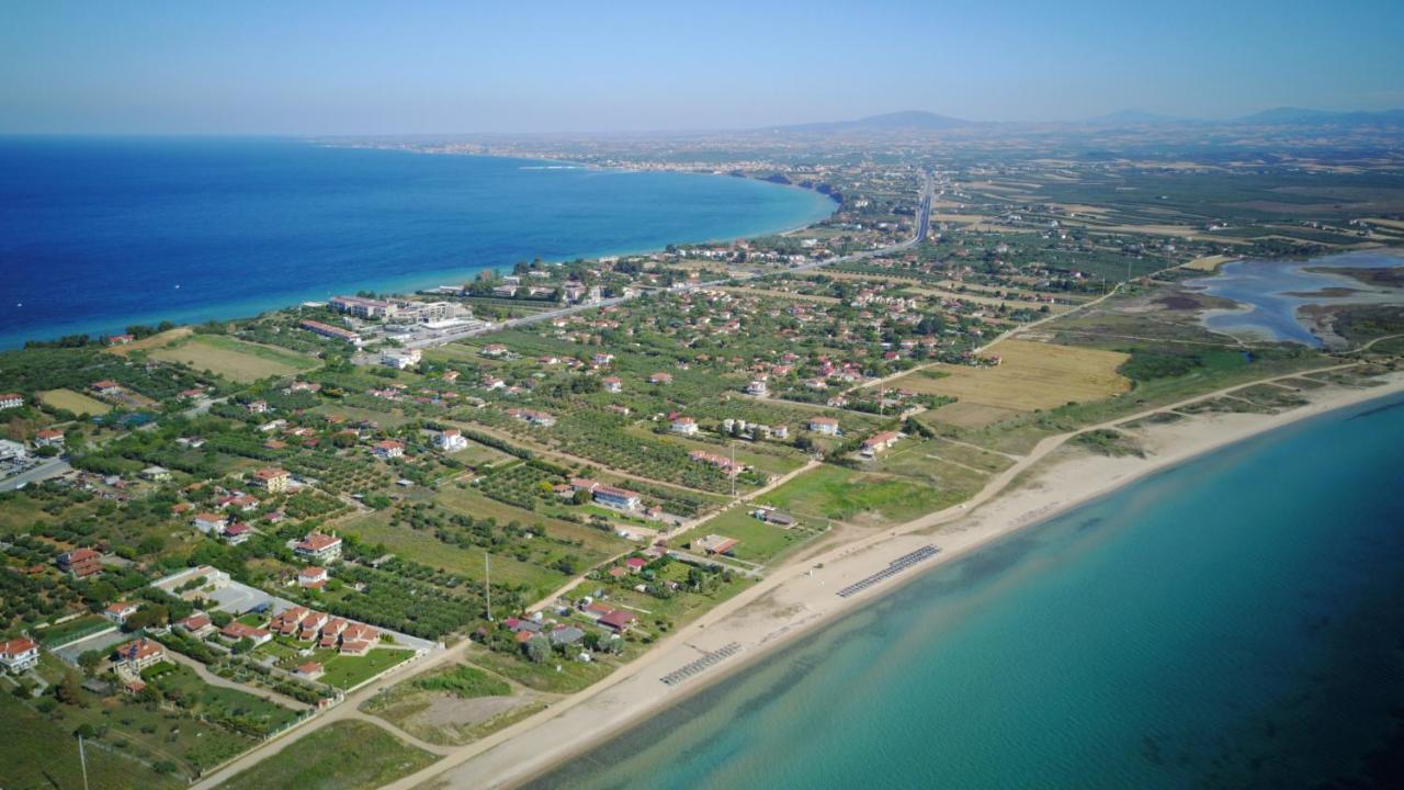 Seaview Aparthotel Nea Poteidaia Exterior photo