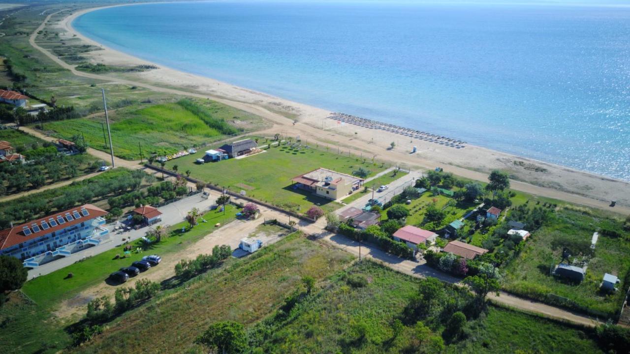 Seaview Aparthotel Nea Poteidaia Exterior photo