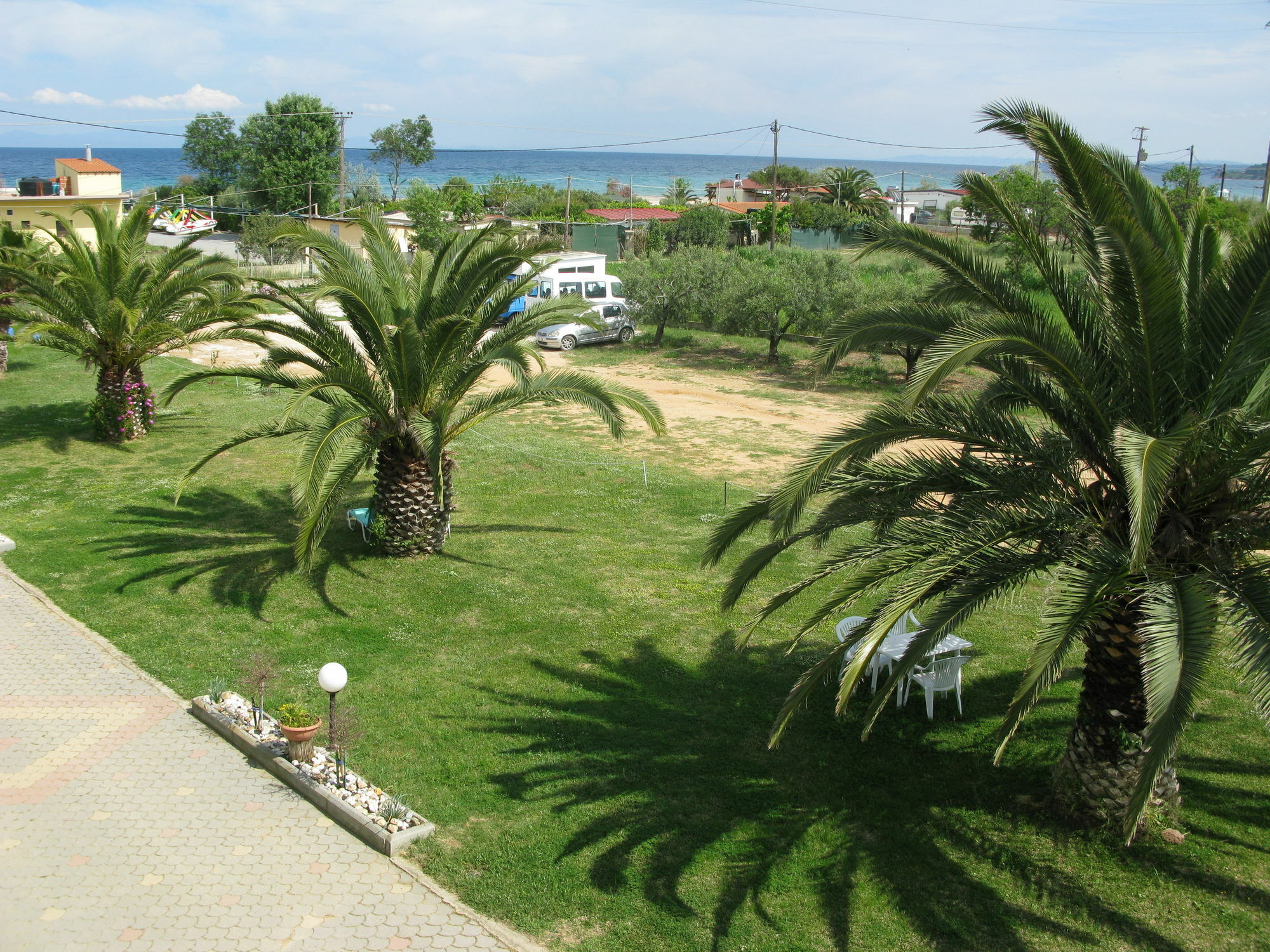 Seaview Aparthotel Nea Poteidaia Exterior photo